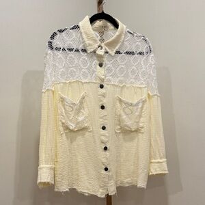 POL Women's Cream and White Lace Button-Down Shirt. Size S Oversized.